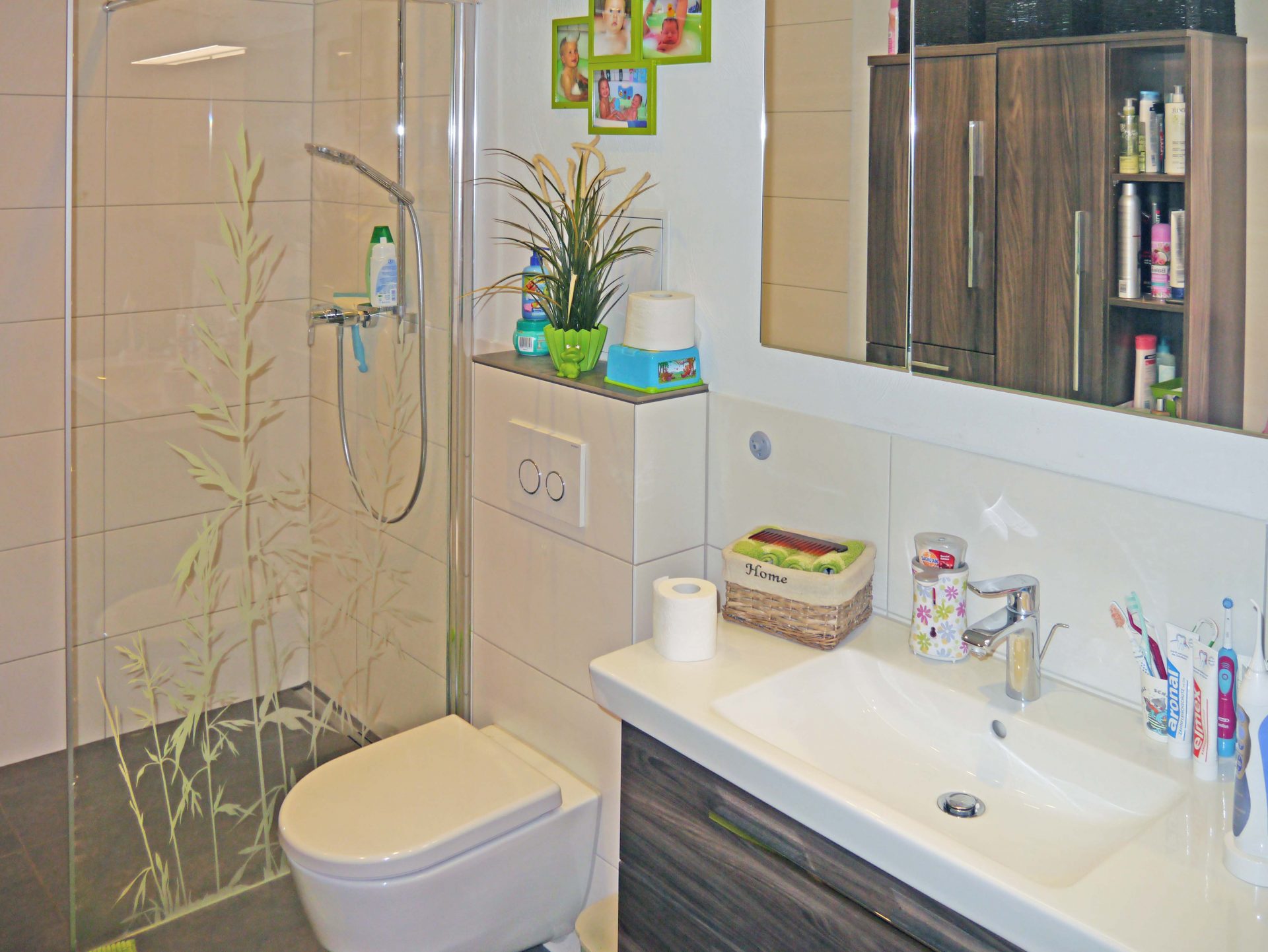 Juras Immobilien Mainz Schickes Badezimmer